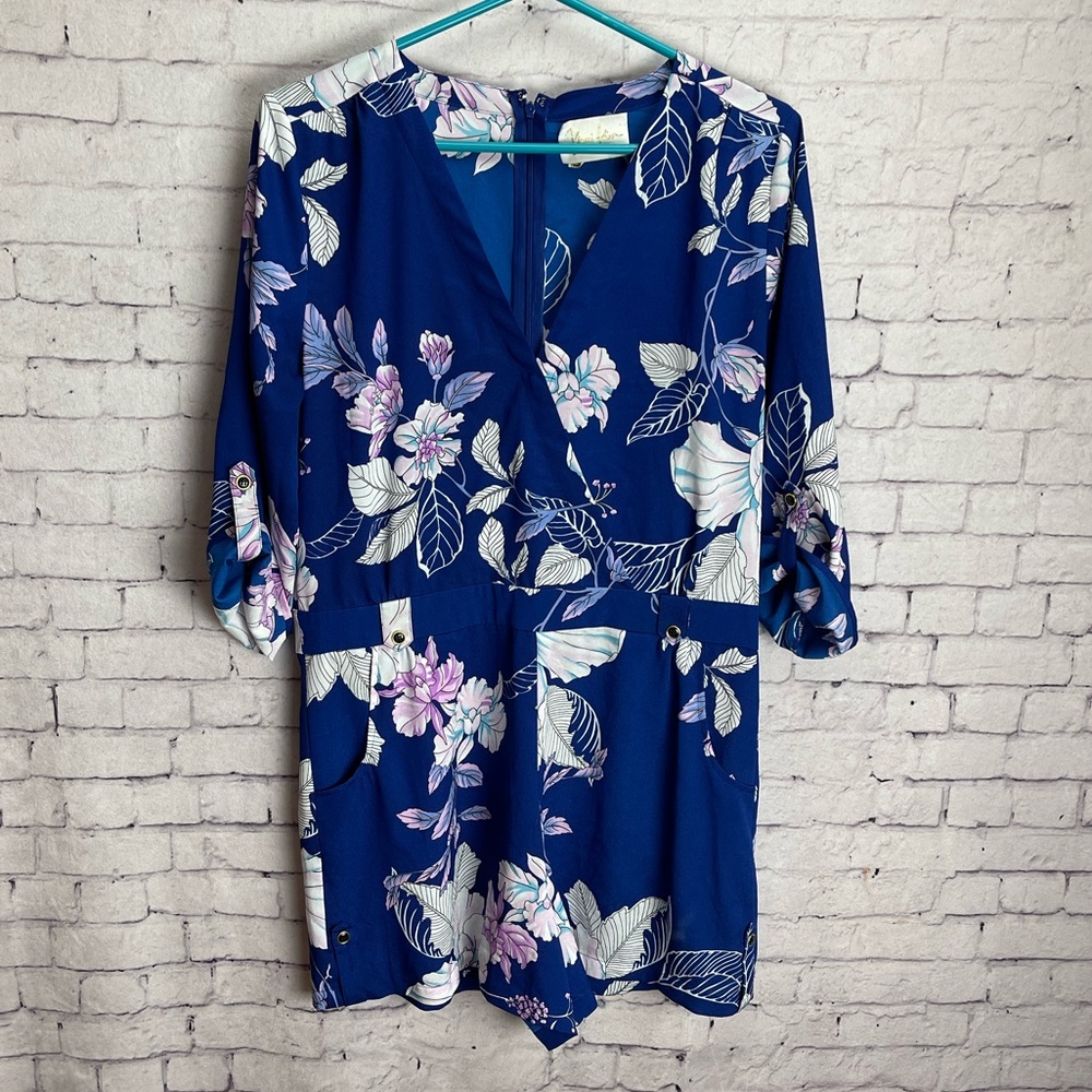 Anthropologie Yumi Kim blue floral romper size Medium